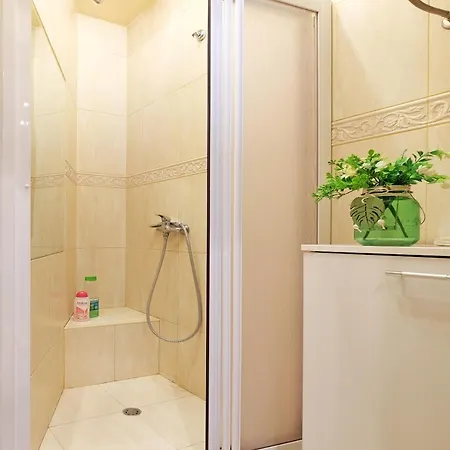 Paradise Forest Apartment